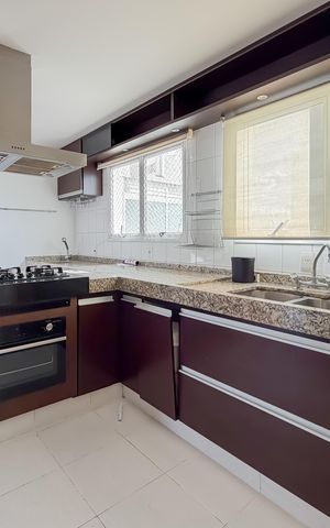 Apartamento à venda com 300m², 4 quartos e 4 vagas Apartamento à venda com 300m², 4 quartos e 4 vagasCozinha