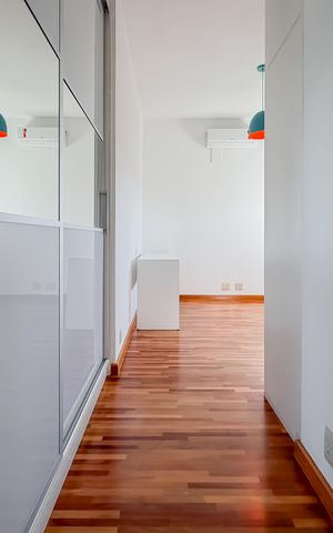 Apartamento à venda com 300m², 4 quartos e 4 vagas Apartamento à venda com 300m², 4 quartos e 4 vagasSuíte 2