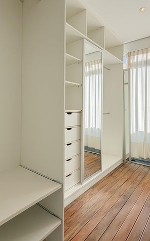Apartamento à venda com 300m², 4 quartos e 4 vagas Apartamento à venda com 300m², 4 quartos e 4 vagasSuíte Master - Closet 1