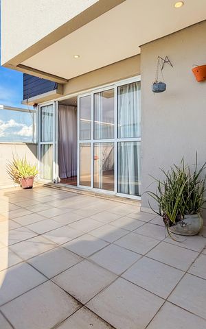 Apartamento à venda com 300m², 4 quartos e 4 vagas Apartamento à venda com 300m², 4 quartos e 4 vagasSala - Área Externa