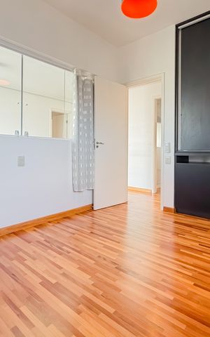 Apartamento à venda com 300m², 4 quartos e 4 vagas Apartamento à venda com 300m², 4 quartos e 4 vagasSuíte 1