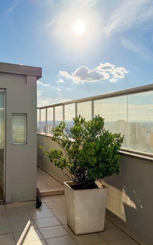 Apartamento à venda com 300m², 4 quartos e 4 vagas Apartamento à venda com 300m², 4 quartos e 4 vagasSala - Área Externa