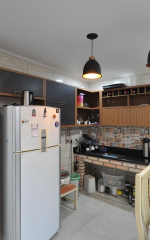 Casa à venda com 260m², 2 quartos e 2 vagasÁrea da Churrasqueira e forno