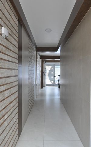 Casa à venda com 260m², 2 quartos e 2 vagasHall de entrada