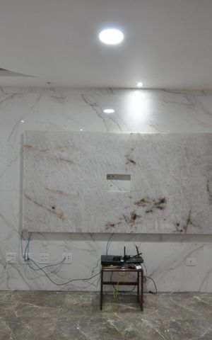 Casa à venda com 260m², 2 quartos e 2 vagasSala