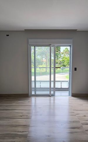 Casa à venda com 365m², 3 quartos e 8 vagas