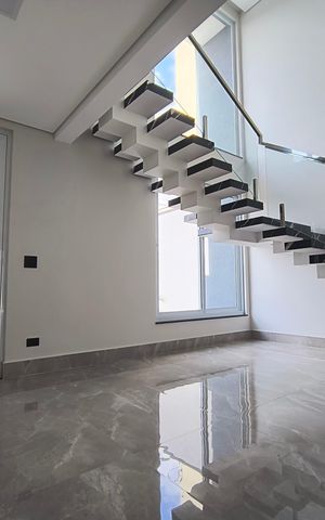Casa à venda com 365m², 3 quartos e 8 vagas