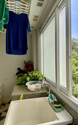 Apartamento à venda com 227m², 3 quartos e 1 vaga Apartamento à venda com 227m², 3 quartos e 1 vagaÁrea de Serviço