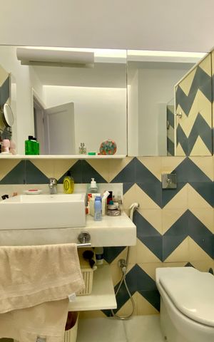 Apartamento à venda com 227m², 3 quartos e 1 vaga Apartamento à venda com 227m², 3 quartos e 1 vagaBanheiro da suíte