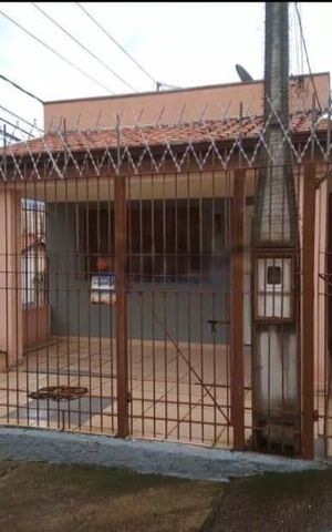 Casa à venda com 113m², 2 quartos e 2 vagas