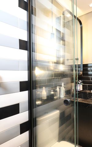 Apartamento à venda com 80m², 2 quartos e 2 vagasBanheiro da Suíte 1