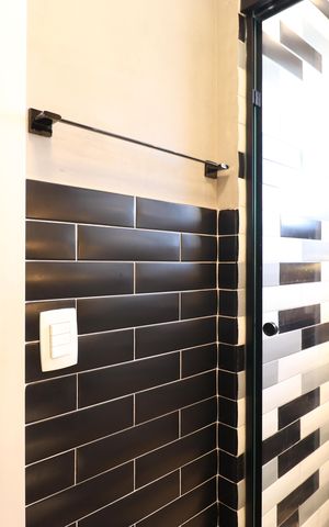 Apartamento à venda com 80m², 2 quartos e 2 vagasBanheiro da Suíte 1
