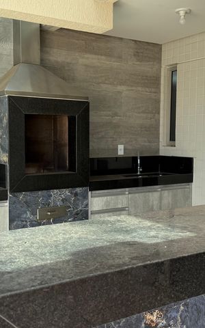 Apartamento à venda com 269m², 4 quartos e 3 vagas Apartamento à venda com 269m², 4 quartos e 3 vagasCob. Privativa - Churrasqueira