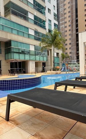 Apartamento à venda com 269m², 4 quartos e 3 vagas Apartamento à venda com 269m², 4 quartos e 3 vagasA. Comum - Piscina