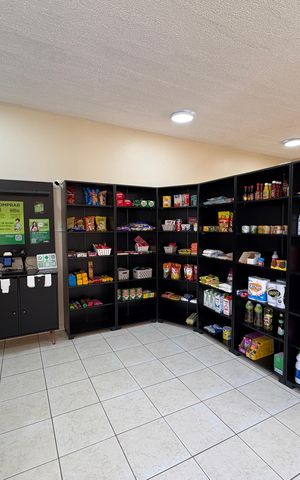 Apartamento para alugar com 50m², 2 quartos e 1 vagaÁrea comum - Mini Mercado