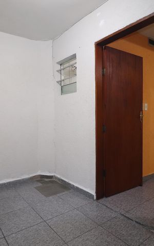Casa à venda com 157m², 3 quartos e 2 vagasEscritório