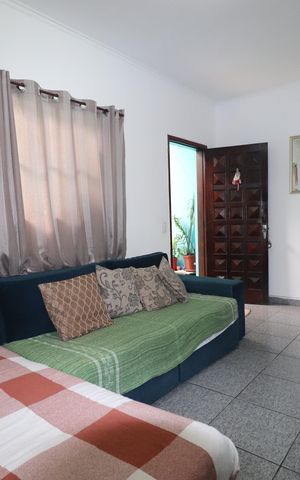 Casa à venda com 157m², 3 quartos e 2 vagasSala