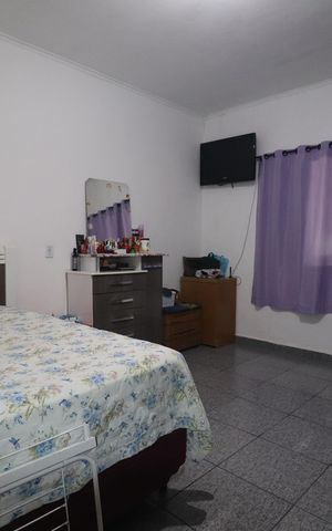 Casa à venda com 157m², 3 quartos e 2 vagasQuarto 3
