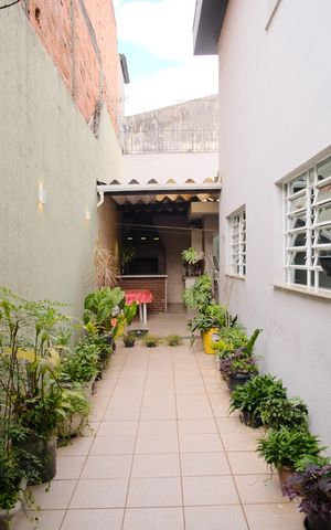 Casa à venda com 200m², 4 quartos e 3 vagasQuintal