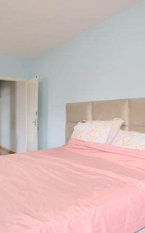 Casa à venda com 200m², 4 quartos e 3 vagasSuíte
