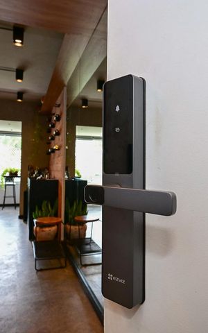 Apartamento à venda com 65m², 1 quarto e 2 vagasFechadura Eletrônica