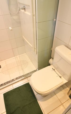 Apartamento à venda com 81m², 3 quartos e 2 vagasBanheiro Social