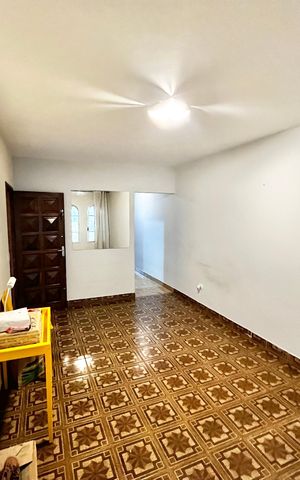Casa à venda com 80m², 3 quartos e 2 vagasSala