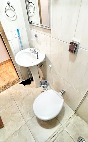 Casa à venda com 80m², 3 quartos e 2 vagasBanheiro 2