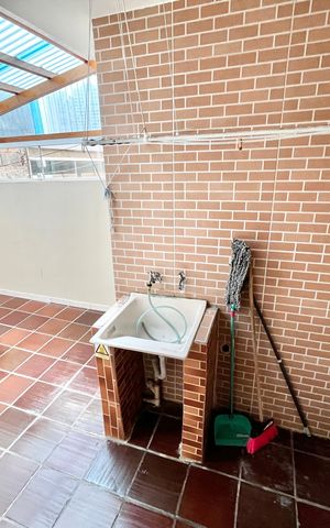 Casa à venda com 80m², 3 quartos e 2 vagasÁrea de Serviço