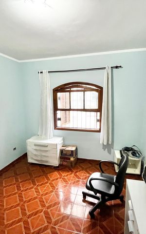 Casa à venda com 80m², 3 quartos e 2 vagasQuarto 1