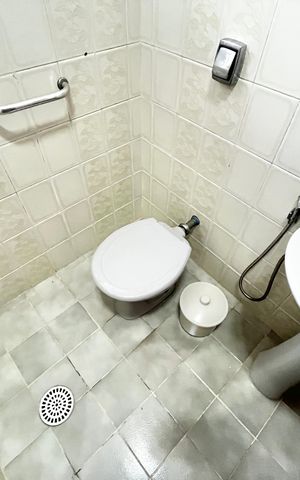 Casa à venda com 80m², 3 quartos e 2 vagasBanheiro