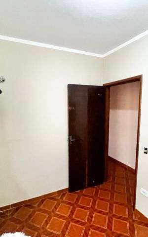 Casa à venda com 80m², 3 quartos e 2 vagasQuarto 3