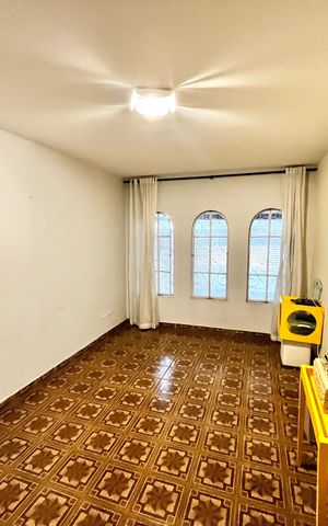 Casa à venda com 80m², 3 quartos e 2 vagasv