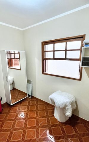 Casa à venda com 80m², 3 quartos e 2 vagasQuarto 3