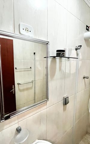Casa à venda com 80m², 3 quartos e 2 vagasBanheiro 2
