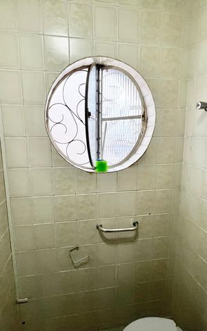 Casa à venda com 80m², 3 quartos e 2 vagasBanheiro