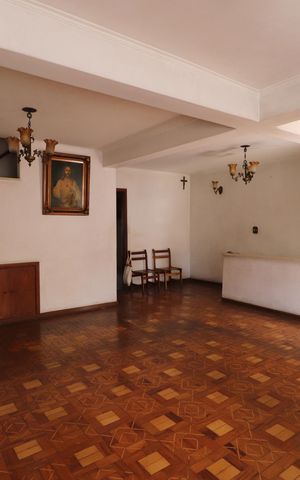 Casa para alugar com 285m², 3 quartos e 6 vagasSala