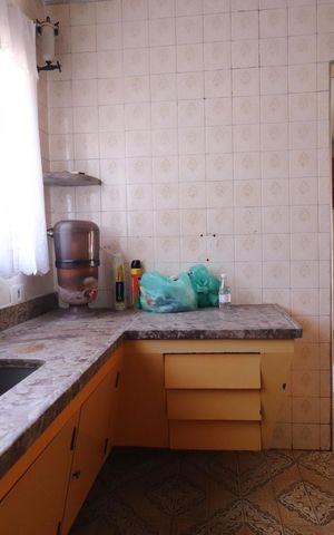 Casa para alugar com 285m², 3 quartos e 6 vagasCozinha