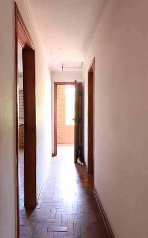 Casa para alugar com 285m², 3 quartos e 6 vagasCorredor