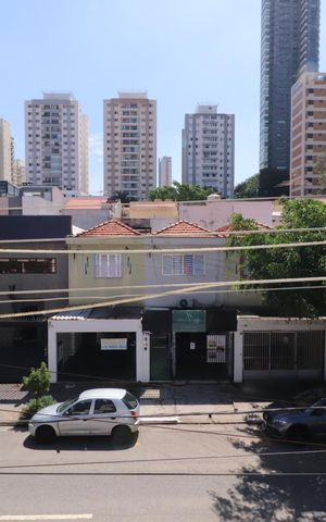 Casa para alugar com 285m², 3 quartos e 6 vagasVista do Quarto 2