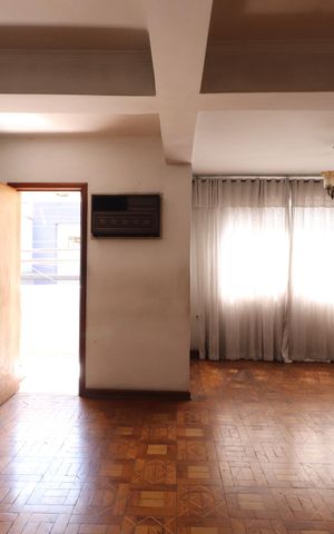 Casa para alugar com 285m², 3 quartos e 6 vagasSala