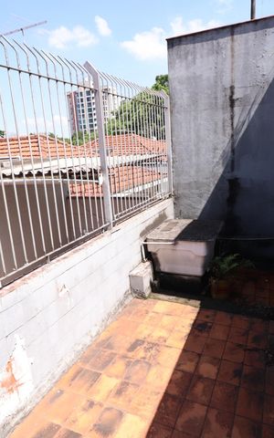 Casa para alugar com 285m², 3 quartos e 6 vagasQuintal
