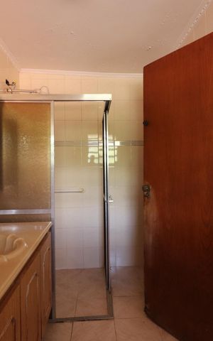 Casa para alugar com 285m², 3 quartos e 6 vagasBanheiro