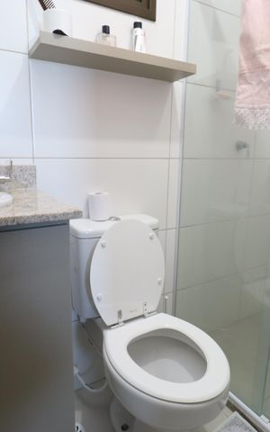 Apartamento para alugar com 66m², 2 quartos e 2 vagas Apartamento para alugar com 66m², 2 quartos e 2 vagasBanheiro