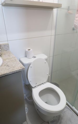 Apartamento para alugar com 66m², 2 quartos e 2 vagas Apartamento para alugar com 66m², 2 quartos e 2 vagasBanheiro