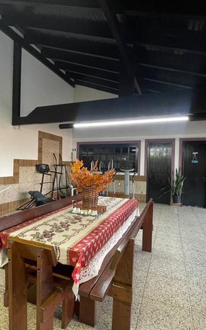 Casa para alugar com 450m², 4 quartos e 7 vagas