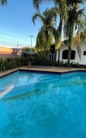 Casa para alugar com 450m², 4 quartos e 7 vagas