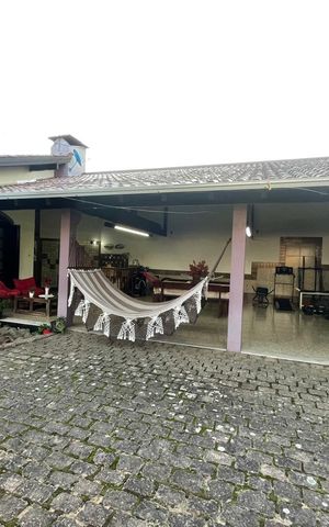 Casa para alugar com 450m², 4 quartos e 7 vagas