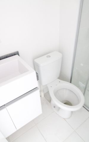 Studio à venda com 29m², 1 quarto e 1 vaga Studio à venda com 29m², 1 quarto e 1 vagaBanheiro