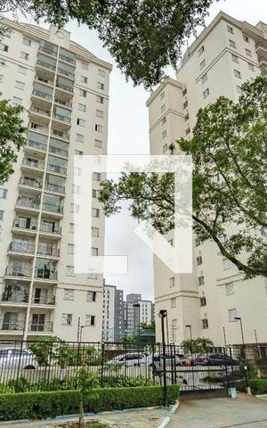 Apartamento para alugar com 65m², 3 quartos e 2 vagas Apartamento para alugar com 65m², 3 quartos e 2 vagasFachada